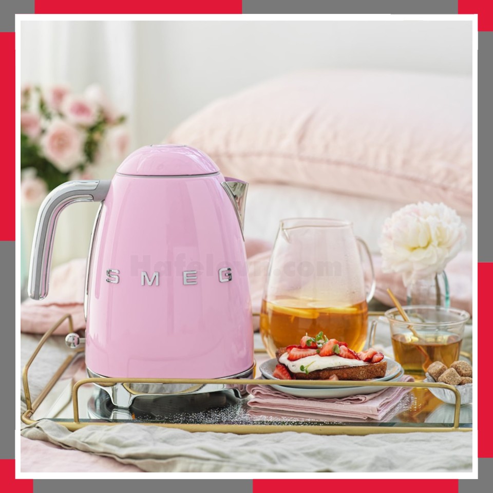 Ấm đun nước siêu tốc Smeg 50's Retro Style KLF03PKEU