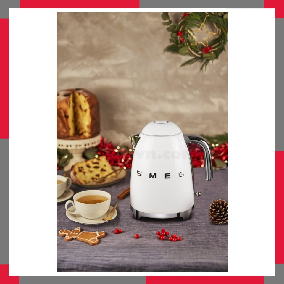 Ấm đun nước siêu tốc Smeg 50's Retro Style KLF03WH