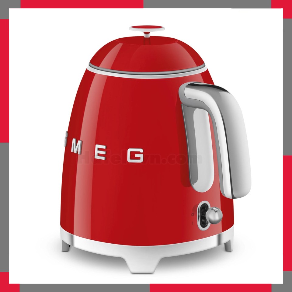 Ấm đun siêu tốc mini hiệu Smeg model KLF05RDEU màu đỏ