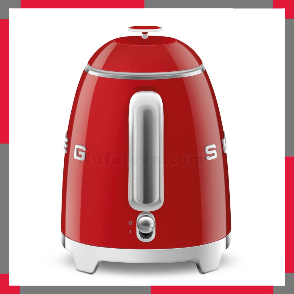 Ấm đun siêu tốc mini hiệu Smeg model KLF05RDEU màu đỏ