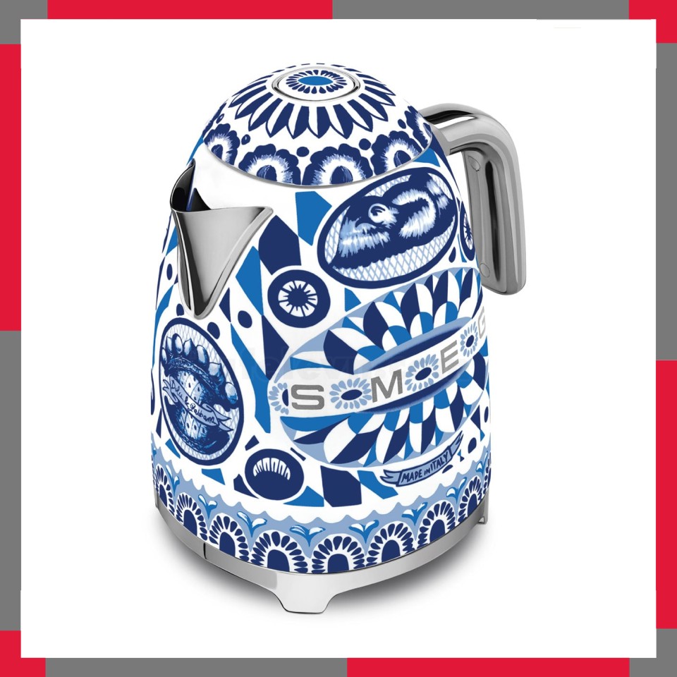 Ấm đun siêu tốc Smeg & Dolce&Gabbana 50's Style -KLF03DGBEU