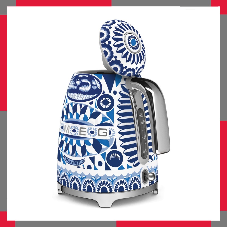 Ấm đun siêu tốc Smeg & Dolce&Gabbana 50's Style -KLF03DGBEU