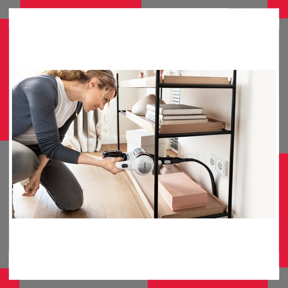 Máy hút bụi không dây Bosch BBS711W