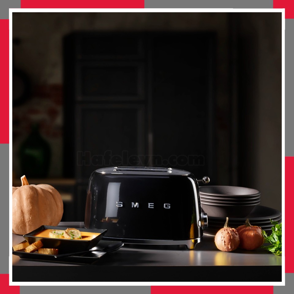 Máy nướng bánh mì Smeg 50's Style TSF01BL