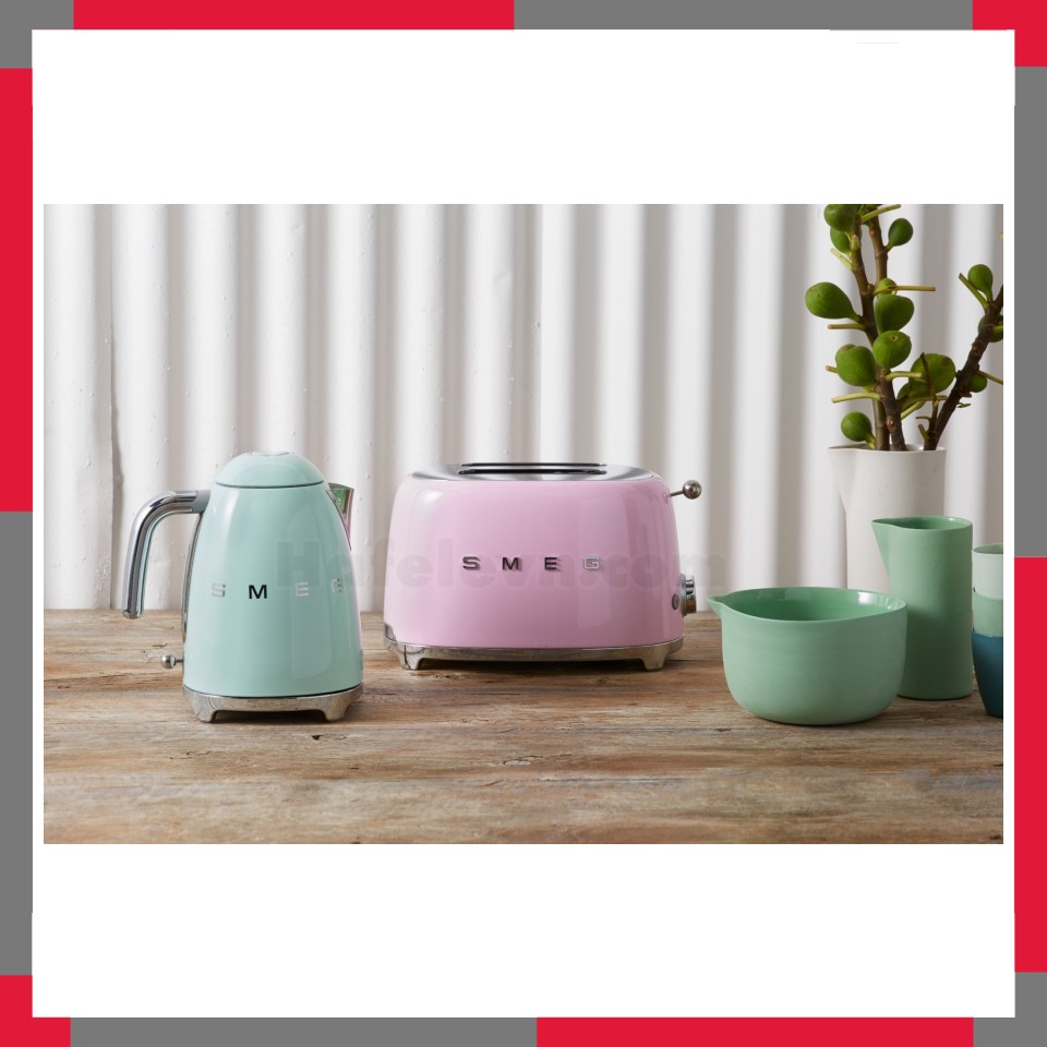 Máy nướng bánh mì Smeg 50's Style TSF01PK