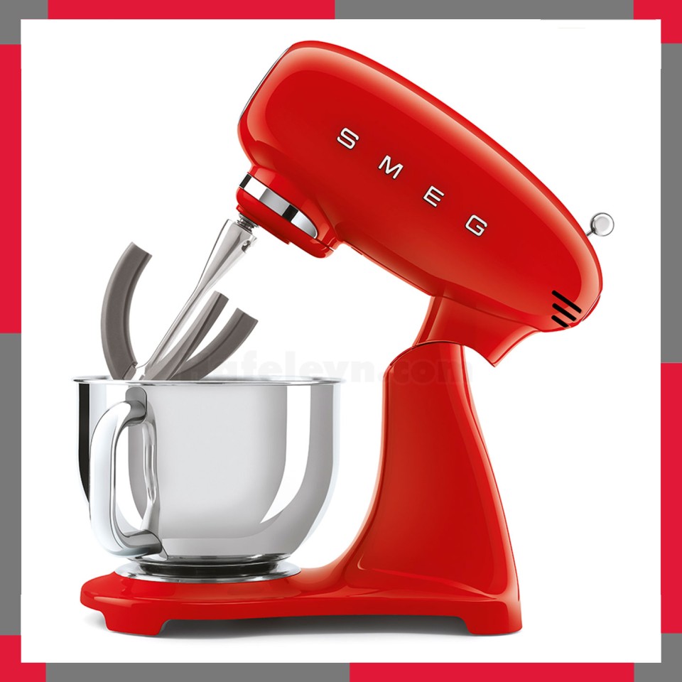 Máy trộn bột đa năng Smeg 50's Style Aesthetic SMF03RDEU