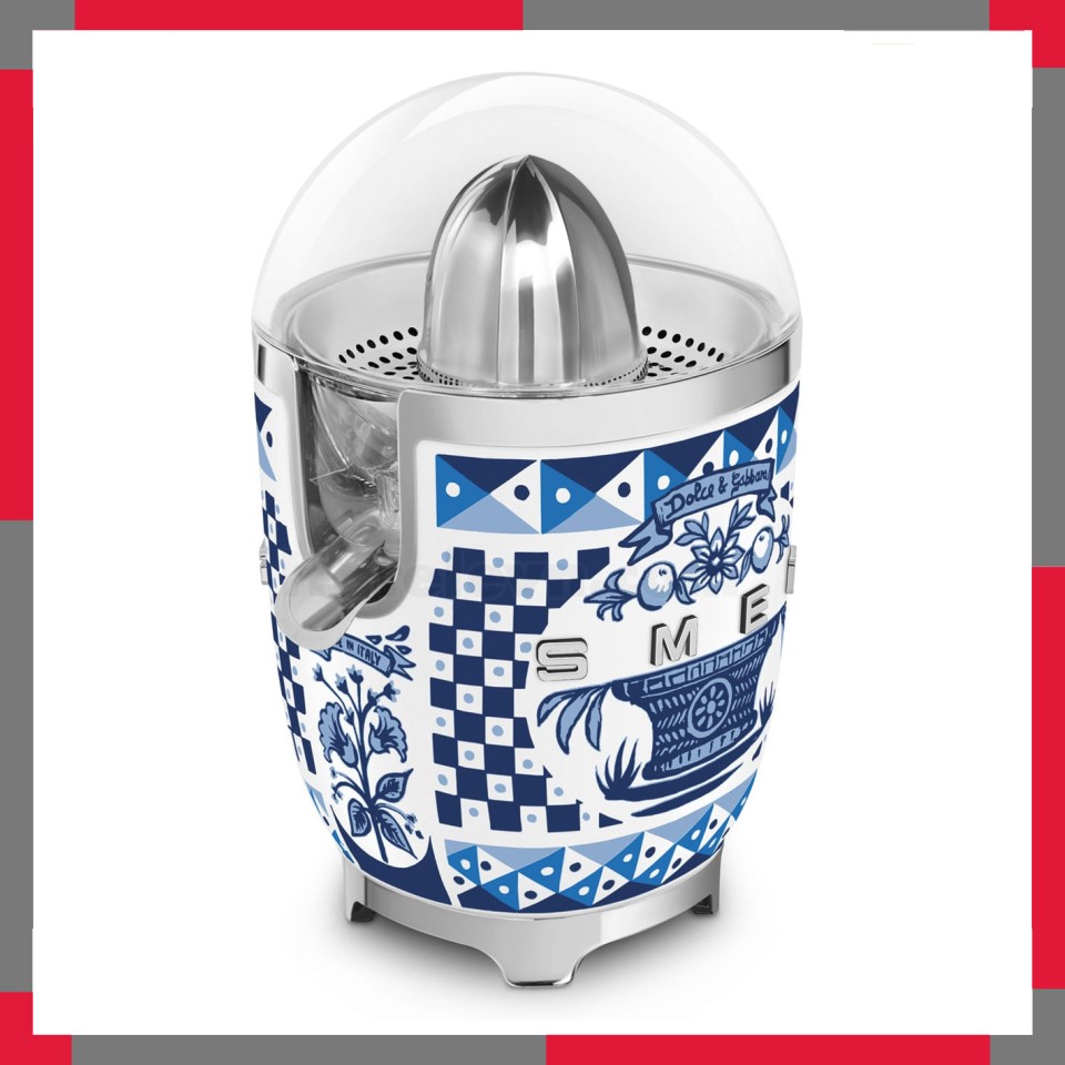 Máy vắt cam Smeg 50's Style CJF01DGBEU