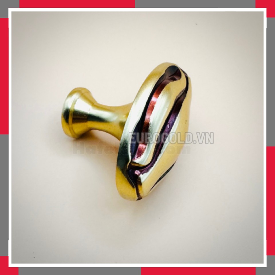 Núm Tủ đồng Nguyên Chất Kiểu Pháp EuroGold BHR40