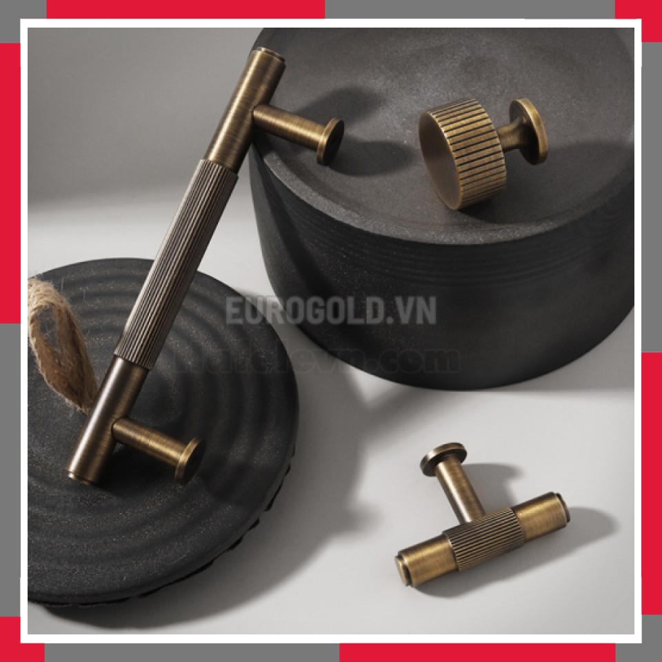 Tay Nắm đồng Nguyên Chất Kiểu Cổ EuroGold BHG112C