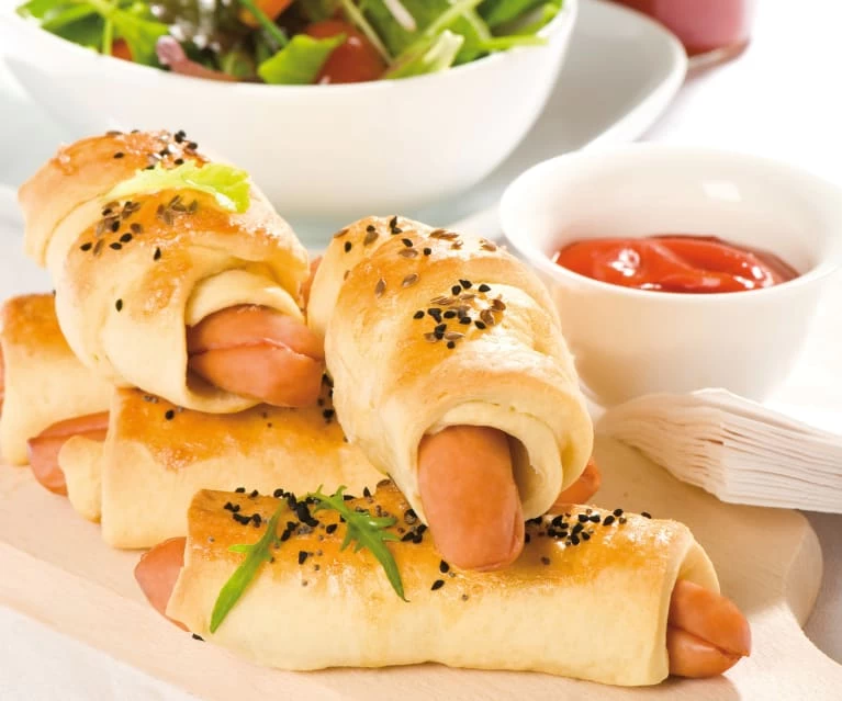 BÁNH CUỘN XÚC XÍCH