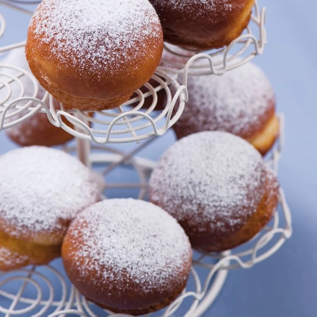 BÁNH DOUGHNUT BA LAN