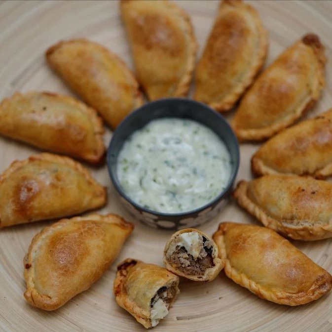 BÁNH EMPANADAS