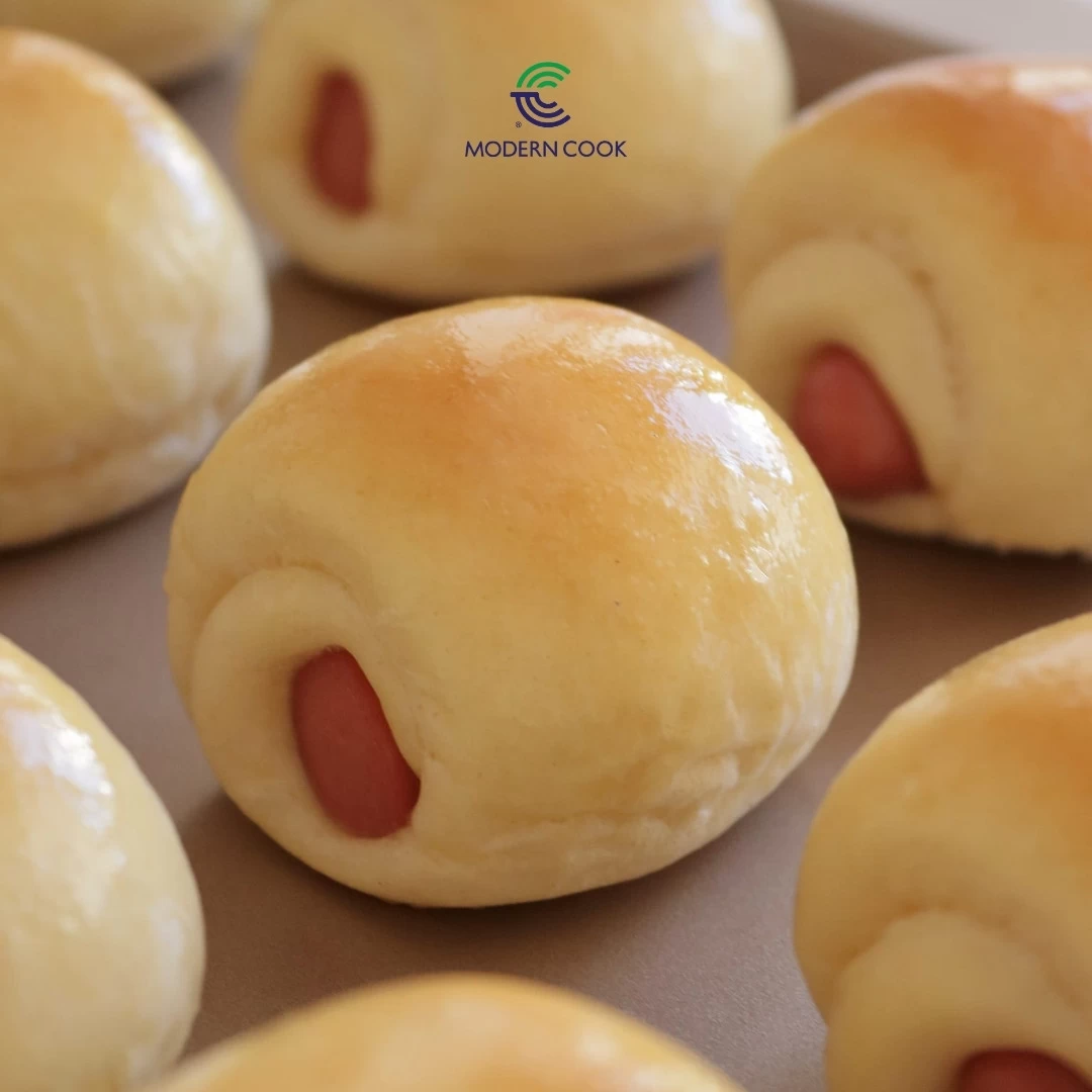 BÁNH MÌ MỀM CUỘN XÚC XÍCH