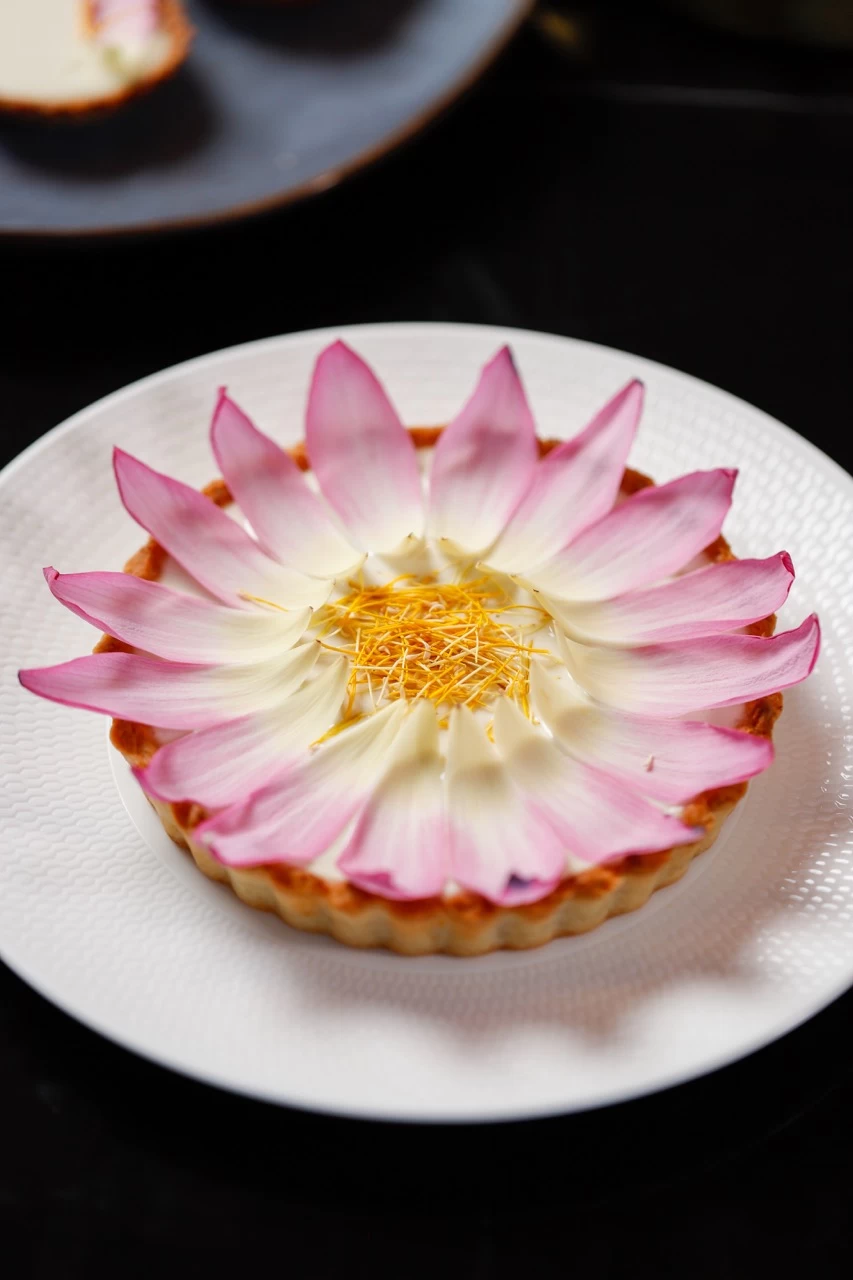 BÁNH TART HOA SEN