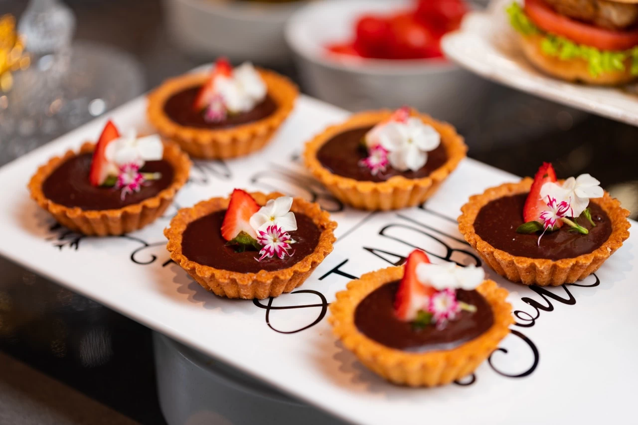 BÁNH TART SỐT CHOCOLATE GANACHE