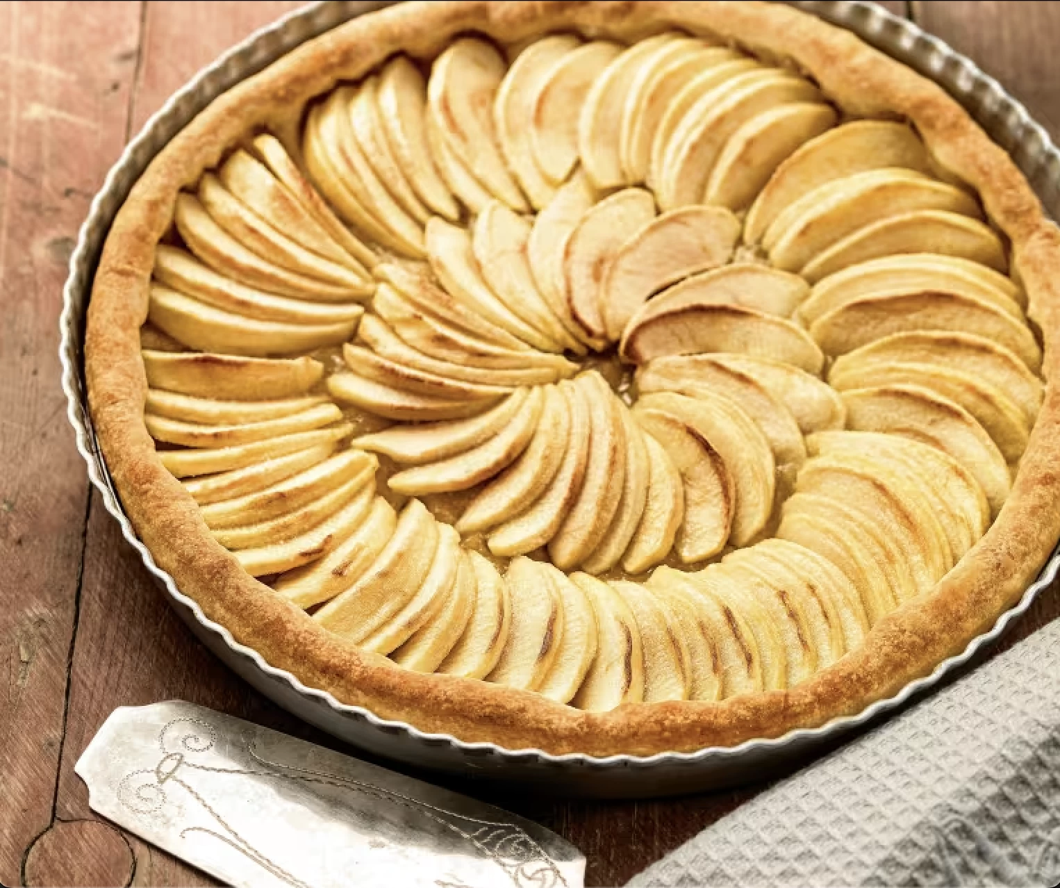BÁNH TART TÁO