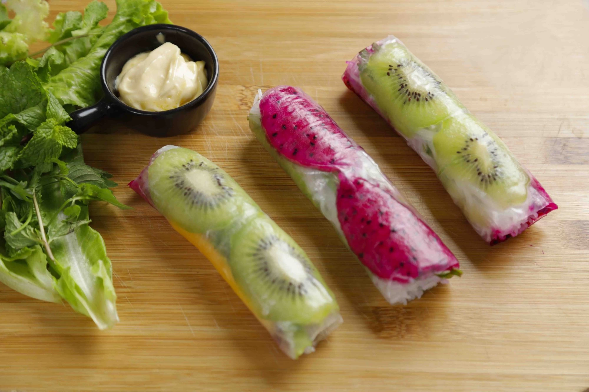 BÁNH TRÁNG CUỐN HOA QUẢ