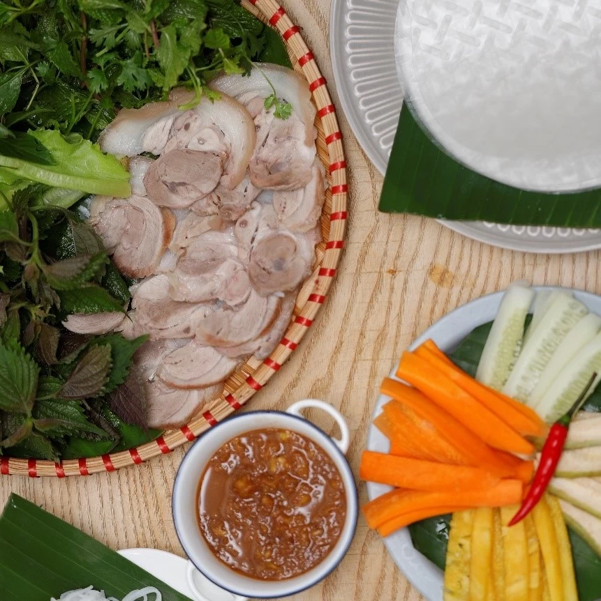 BÁNH TRÁNG CUỐN THỊT HEO