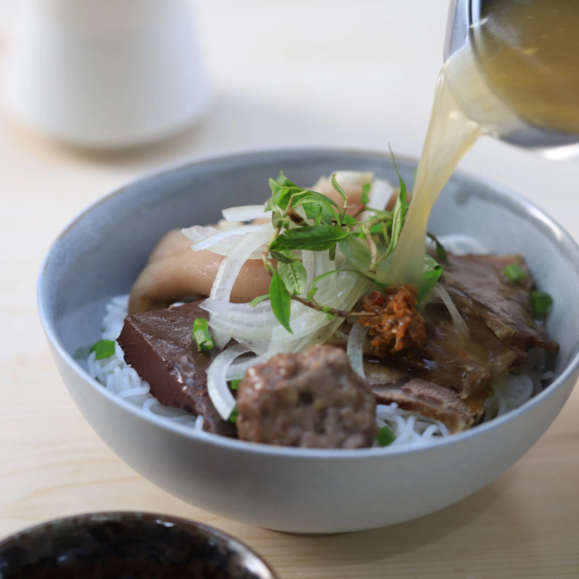 BÚN BÒ HUẾ