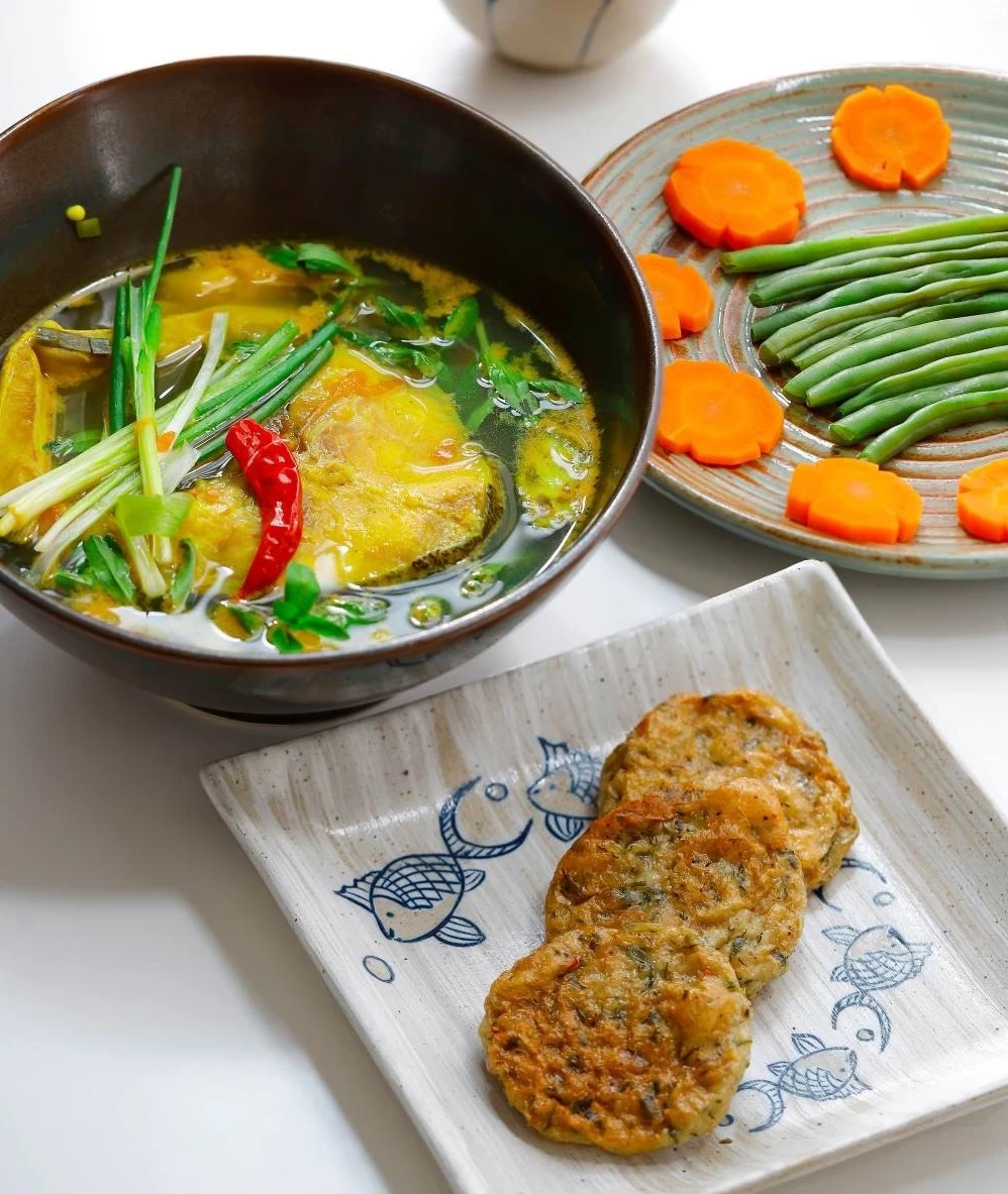 CANH CHUA CÁ BỚP, CHẢ CÁ THÁT LÁT