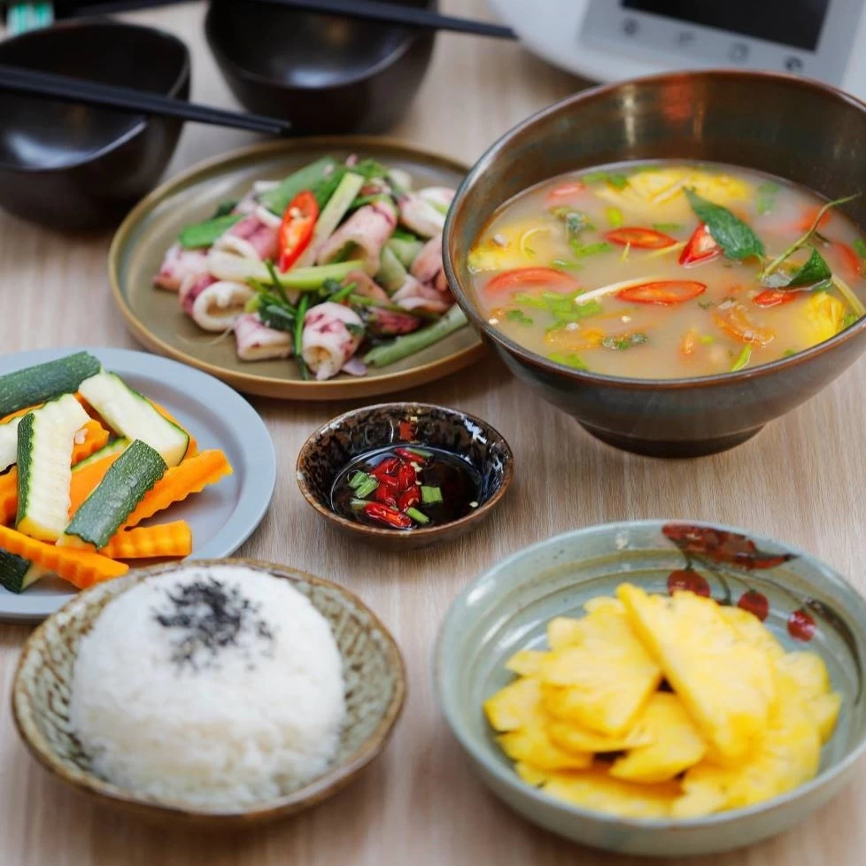 CANH HẾN – MỰC HẤP – RAU CỦ HẤP