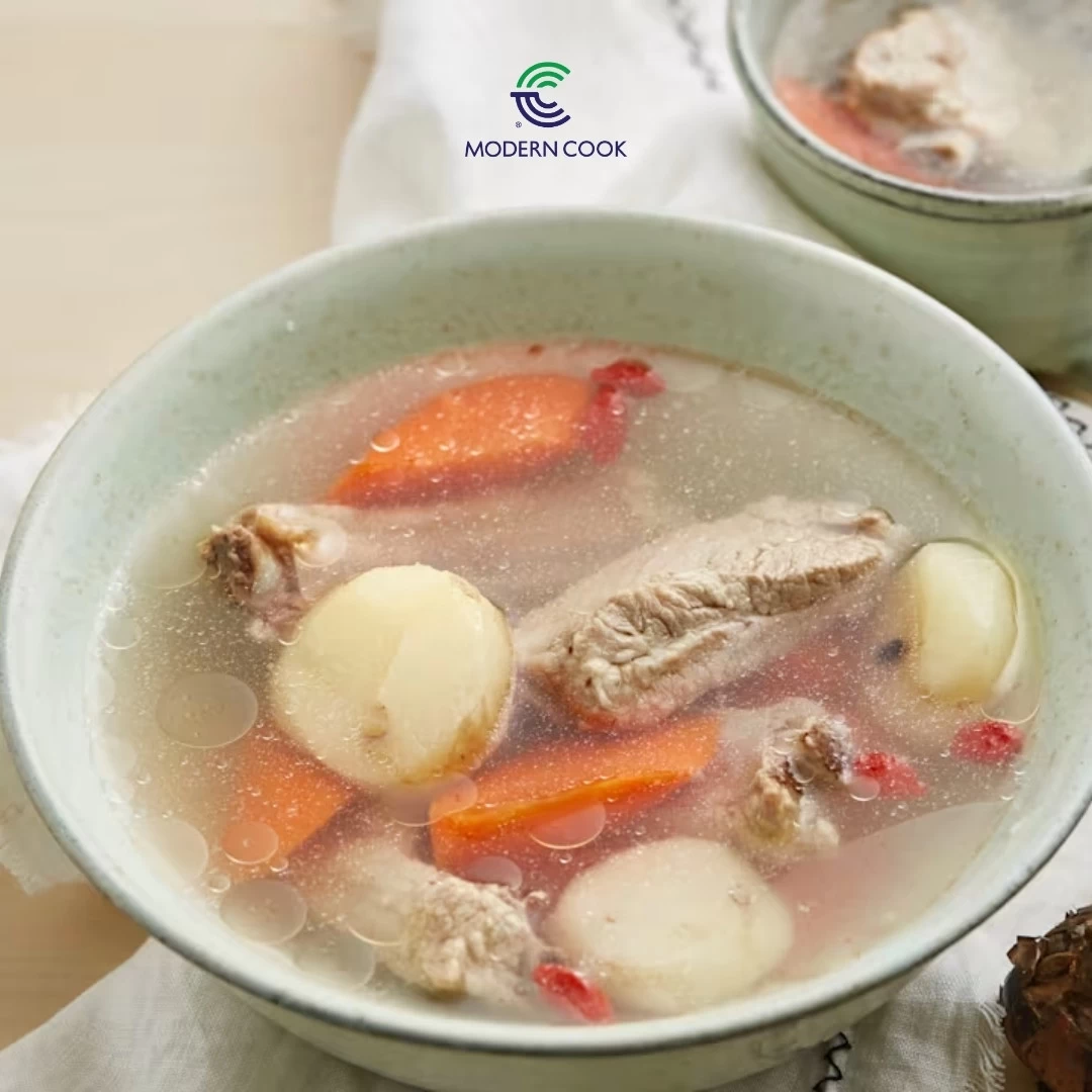 CANH SƯỜN HEO CỦ MÃ THẦY VÀ CÀ RỐT