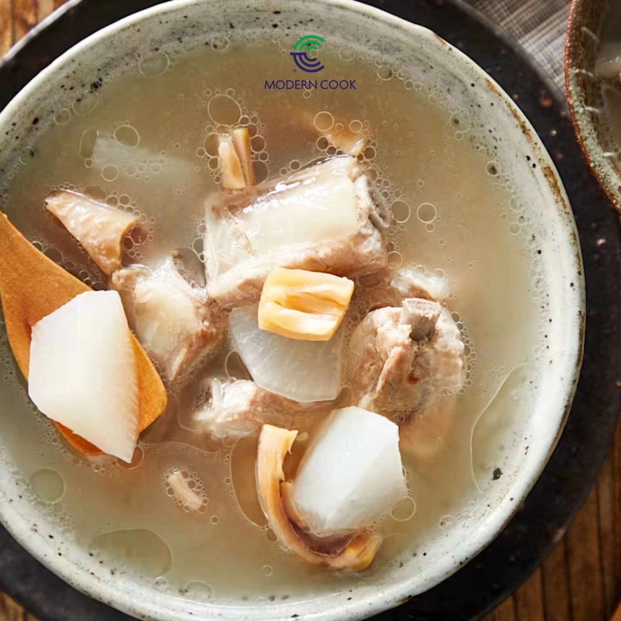 CANH SƯỜN NON NẤU CỒI SÒ ĐIỆP VÀ CỦ CẢI