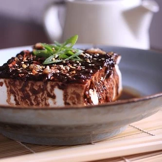 ĐẬU PHỤ SỐT TƯƠNG ĐEN