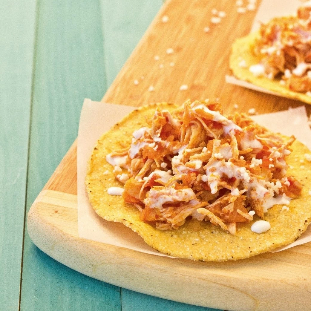 GÀ BĂM SỐT CÀ CHUA (TINGA DE POLLO)