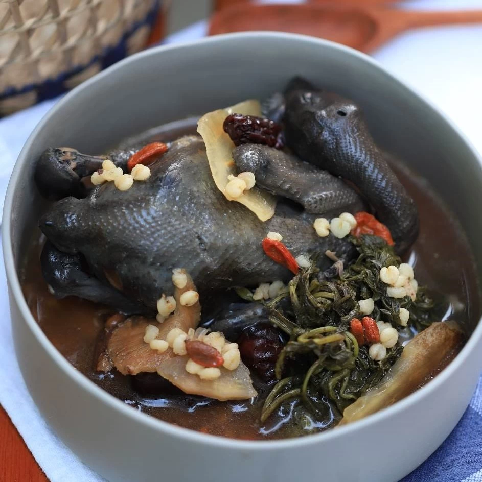 GÀ TẦN THUỐC BẮC