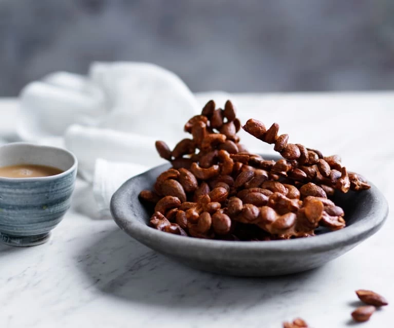 HẠT NƯỚNG CAY NGỌT