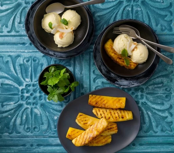 KEM DỪA DỨA VỚI DỨA NƯỚNG