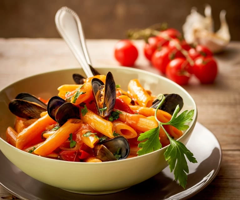 MÌ PASTA PENNE VỚI VẸM