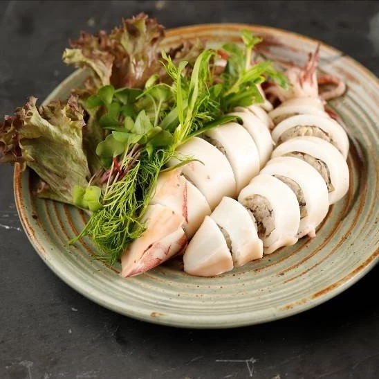 MỰC TRỨNG NHỒI THỊT HẤP