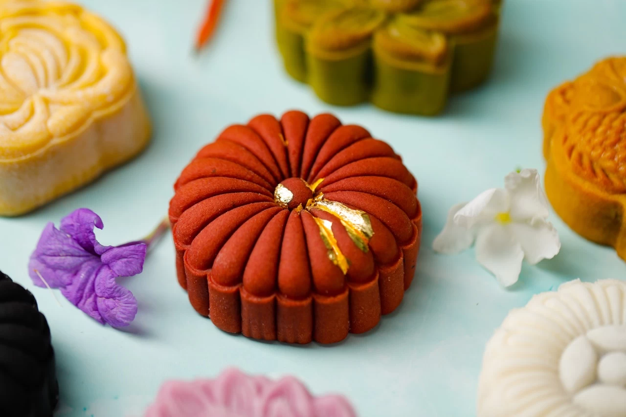 NHÂN HỒNG TRÀ SỮA (BÁNH TRUNG THU)