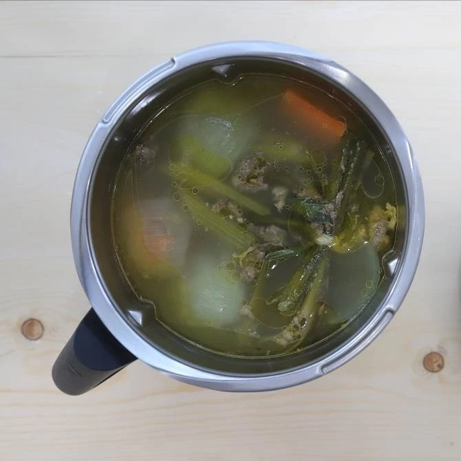 NƯỚC DÙNG GÀ TRẮNG