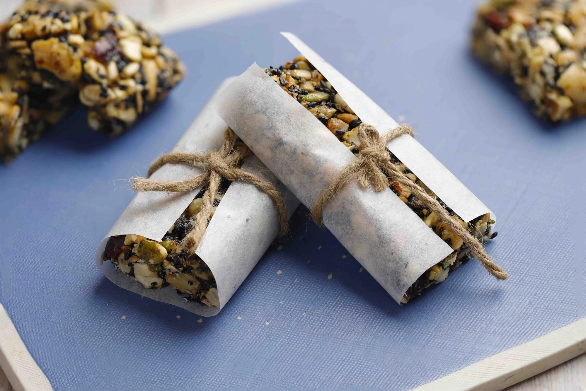 NUT BARS (THANH HẠT TỔNG HỢP)