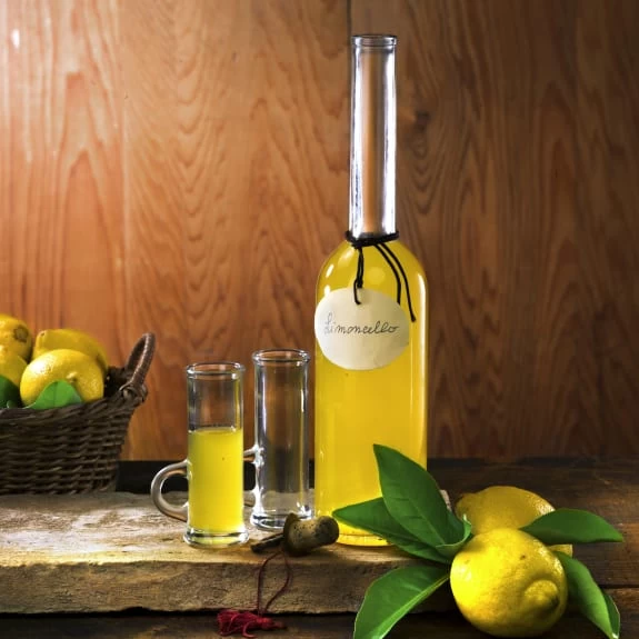 RƯỢU CHANH TIÊU VỊ (LIMONCELLO)