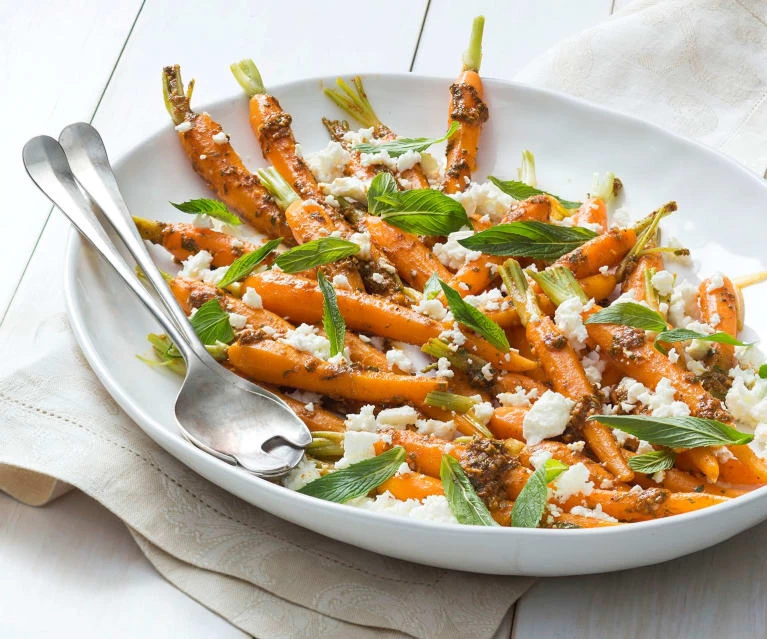 SALAD CÀ RỐT, PHÔ MAI FETA, LÁ BẠC HÀ