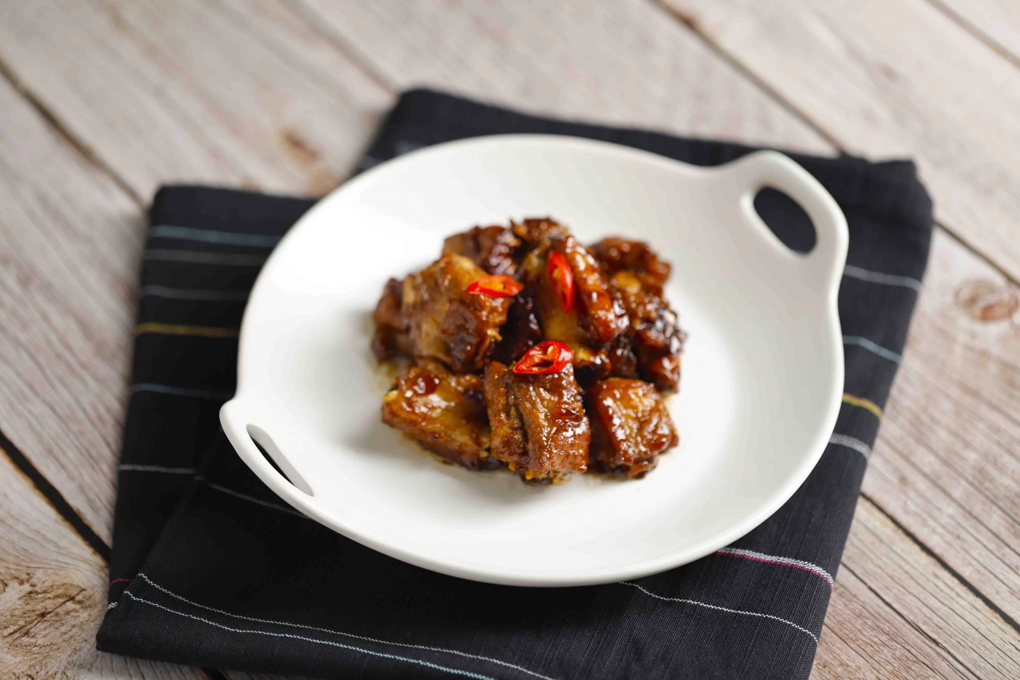 SƯỜN XÀO CHUA NGỌT