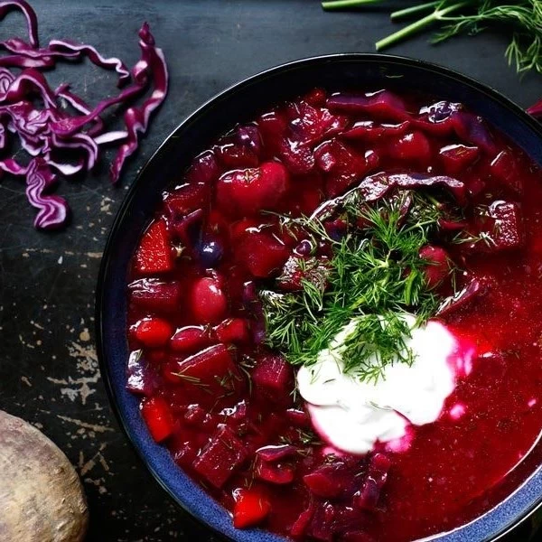 SÚP BORSCHT