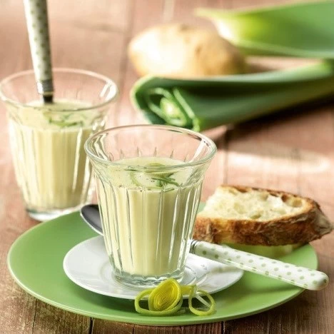 SÚP KHOAI TÂY VÀ TỎI TÂY
