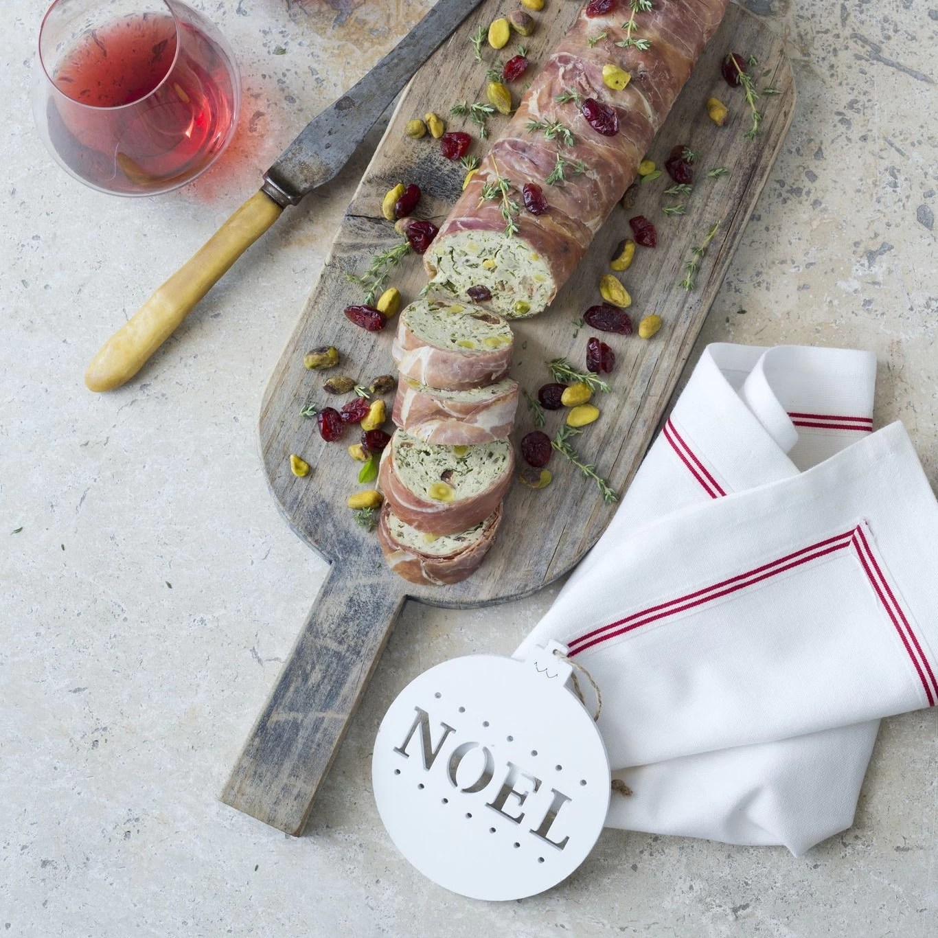 TERRINE THỊT HEO VÀ THỊT GÀ