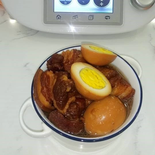 THỊT LỢN KHO TRỨNG
