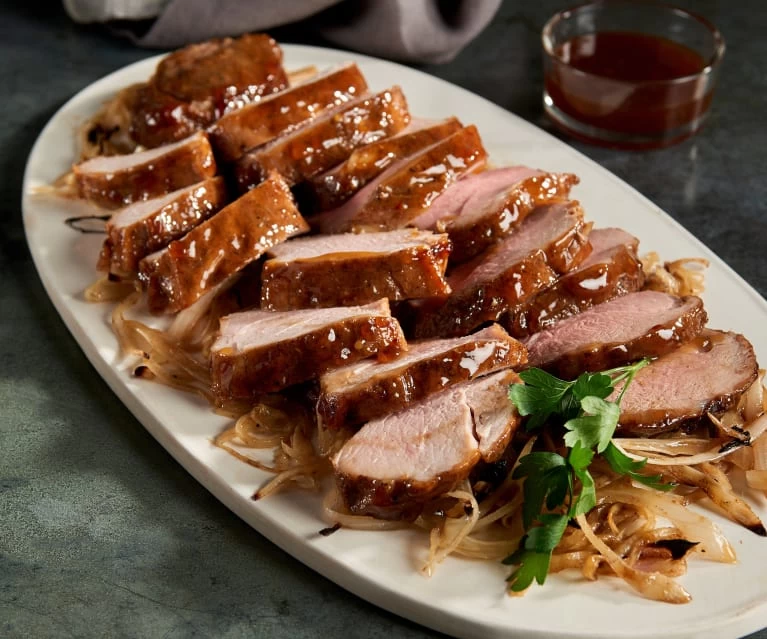 THỊT THĂN HEO SOUS-VIDE SỐT GỪNG