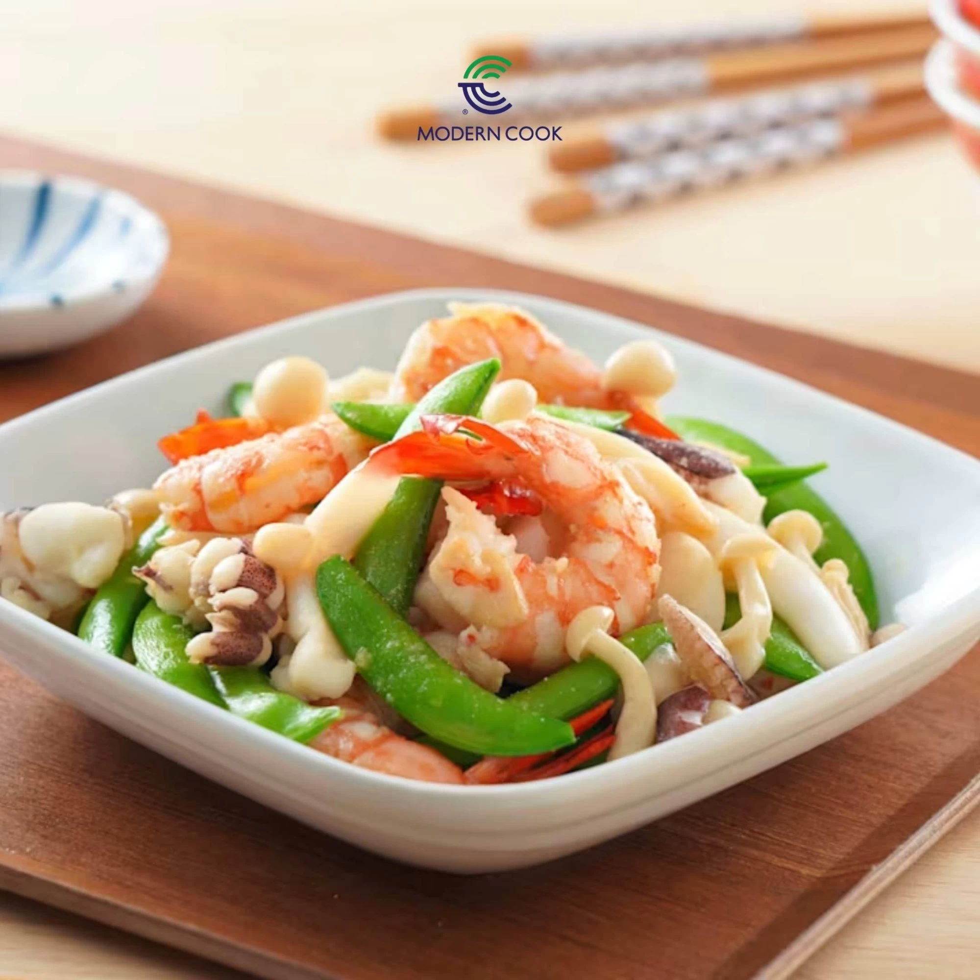 TÔM XÀO ĐẬU HÀ LAN VỚI NẤM VÀ RAU CỦ