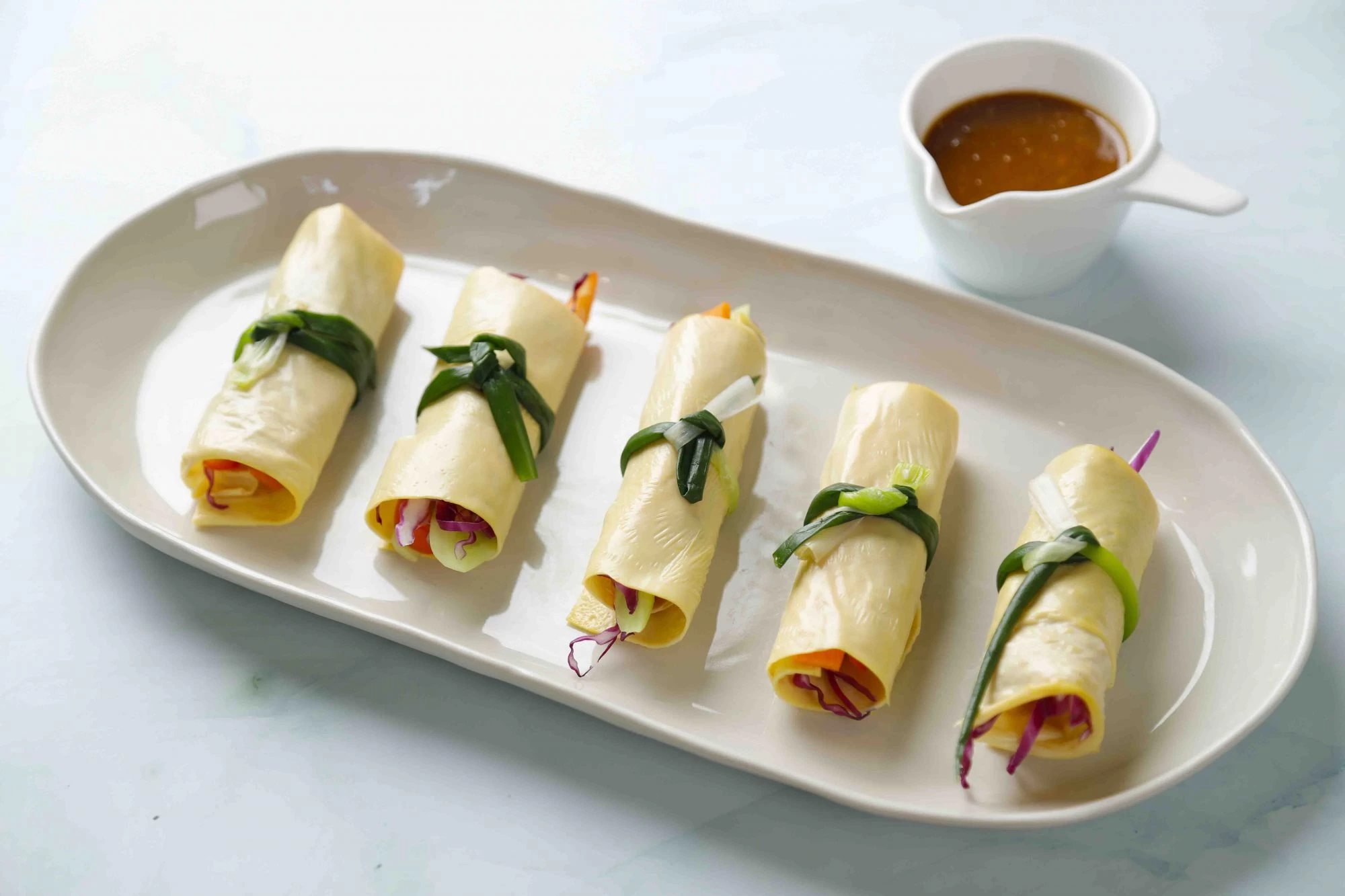 VÁNG ĐẬU CUỐN RAU CỦ