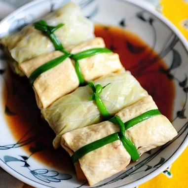 VÁNG ĐẬU CUỘN THỊT HẤP XÌ DẦU