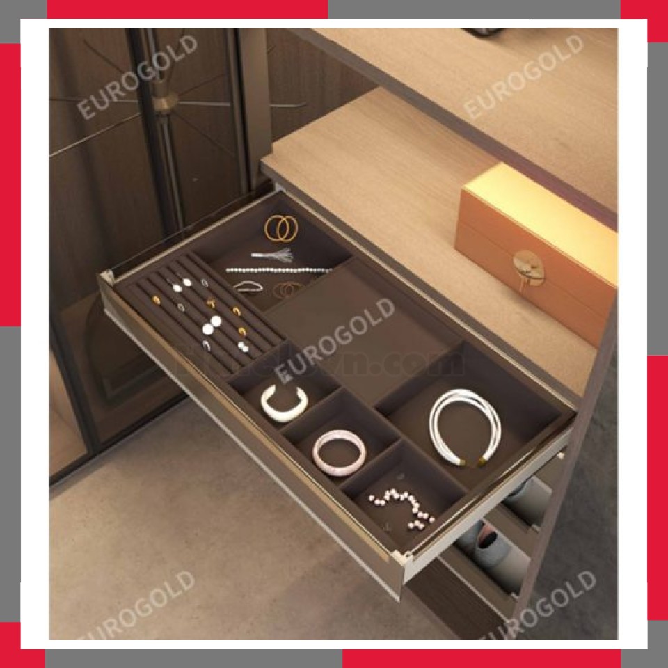 Giá để đồ Trang Sức Premium Series EuroGold EUA22180