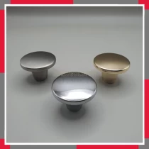 Núm Tủ EuroGold BH8208